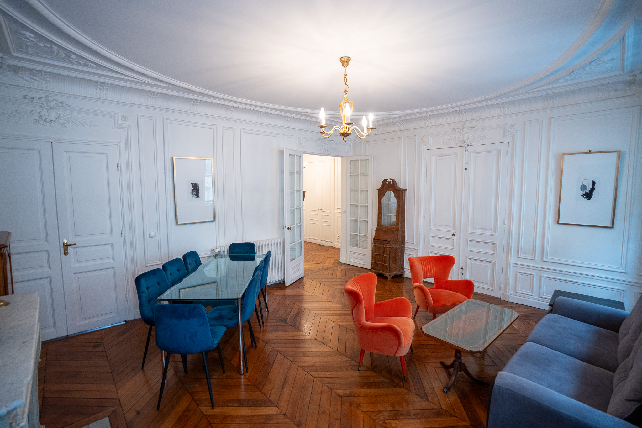 Cuisine — plan de travail et rangements intégrés
